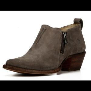 Brand New Frye Women's Sacha Moto Shootie